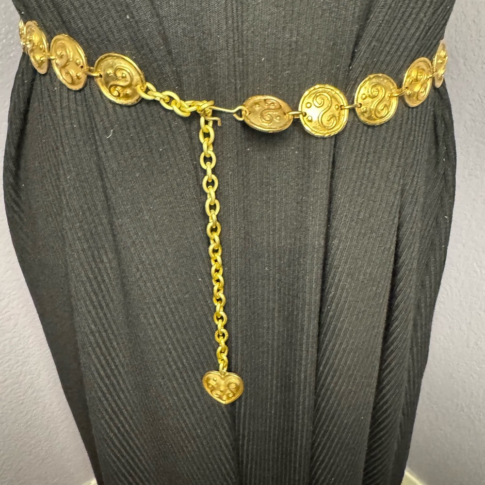 Vintage 80's  Gold Chain Belt with Heart Charm Edouard Rambaud